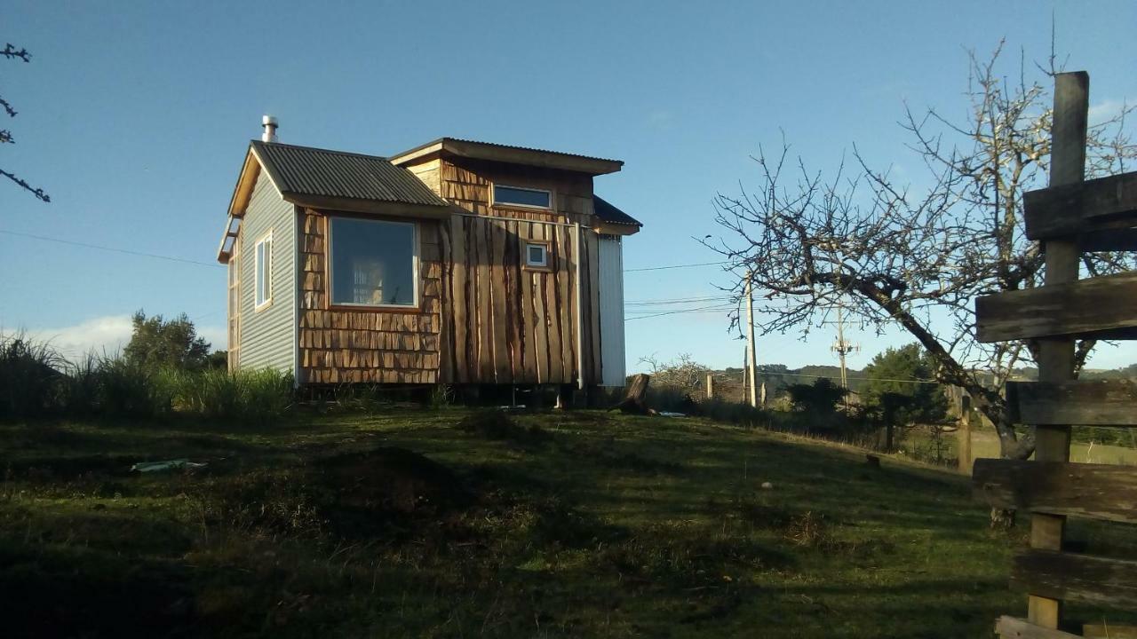 La Petite Cabane De Putemun Villa Кастро Екстериор снимка